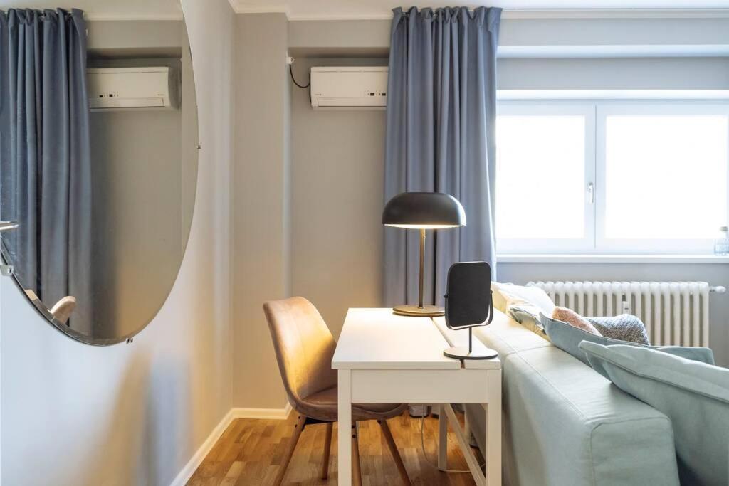 Good Vibes Central Apartment Bukarest Kültér fotó